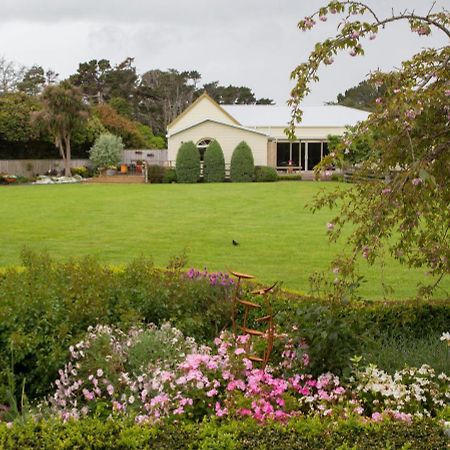 Tairoa Lodge Hawera Exterior foto